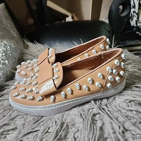 Jeffery Campbell Skull Studded slip on sneakers. Size 7.5 - Picture 8 of 10